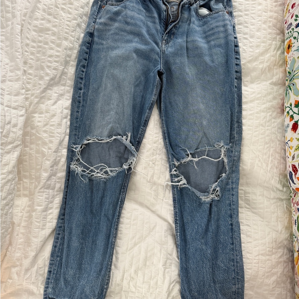 American Eagle Outfitters Blue Distressed Boyfriend Jeans